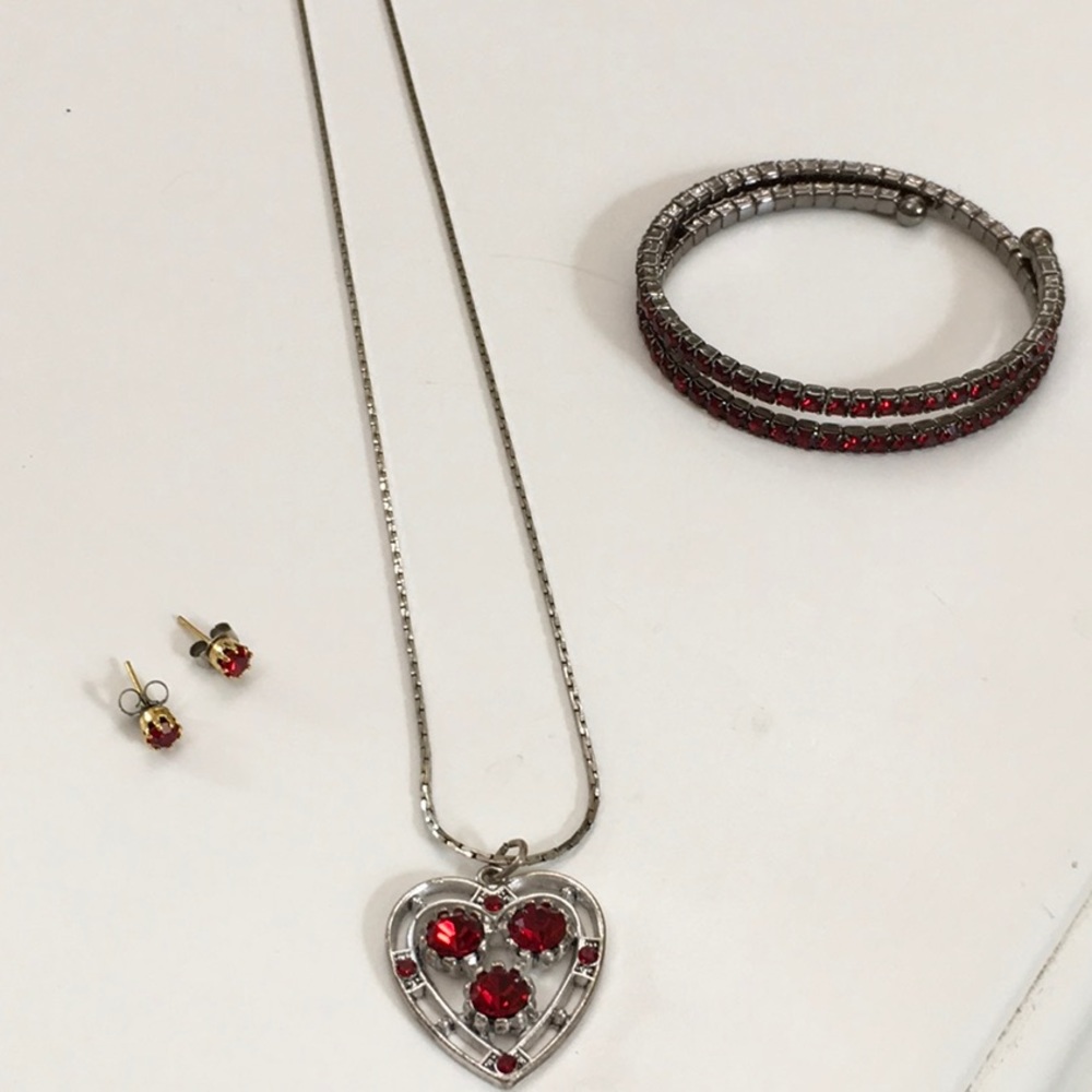 Red Stone Set of Necklace, Earrings & Bracelet